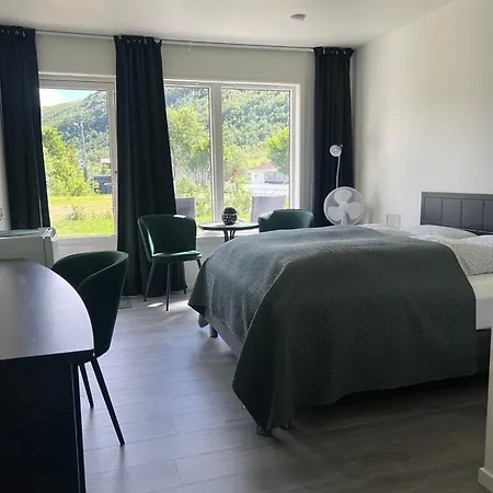 Senja Living Apart Otel Stonglandseidet