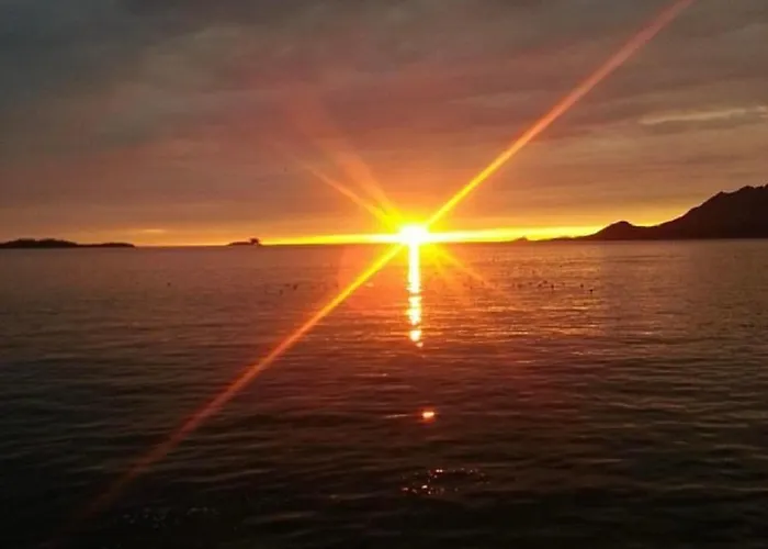 Ξενοδοχείο με διαμερίσματα Senja Living Stonglandseidet