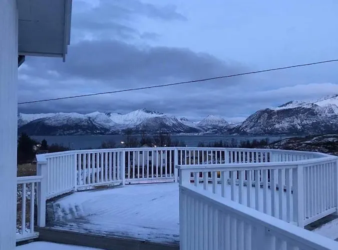 Ξενοδοχείο με διαμερίσματα Senja Living 3*